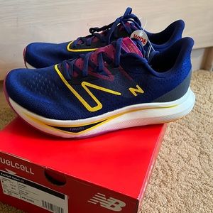 New Balance FuelCell Rebel V3